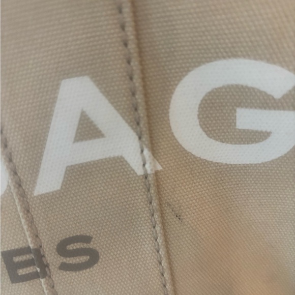 Marc Jacobs The Tote Bag in Beige - Picture 3 of 8